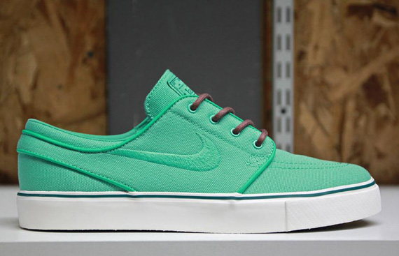 Nike Janoski Crystal Mint 1