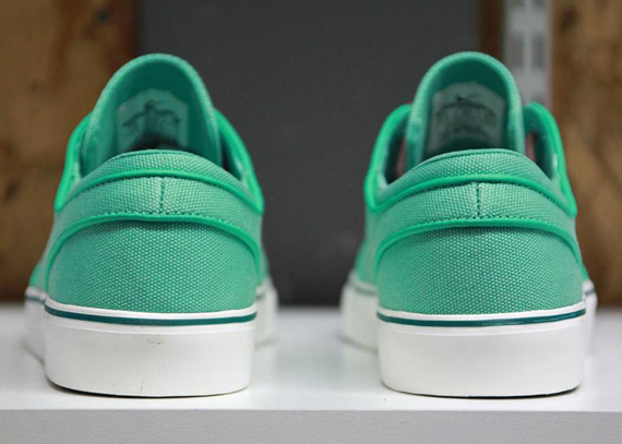 Nike Janoski Crystal Mint 4