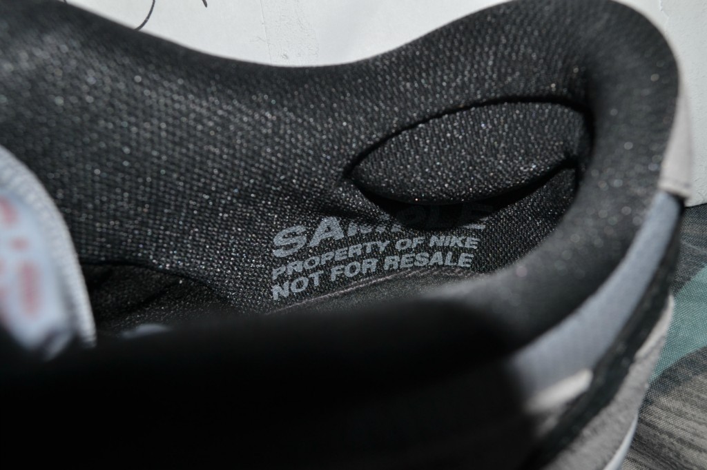 Nike Sb Dunk Low Infrared Sample 02