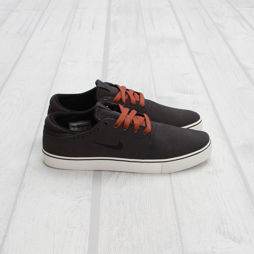 Nike Sb Team Edition Anthracite Field Brown 1