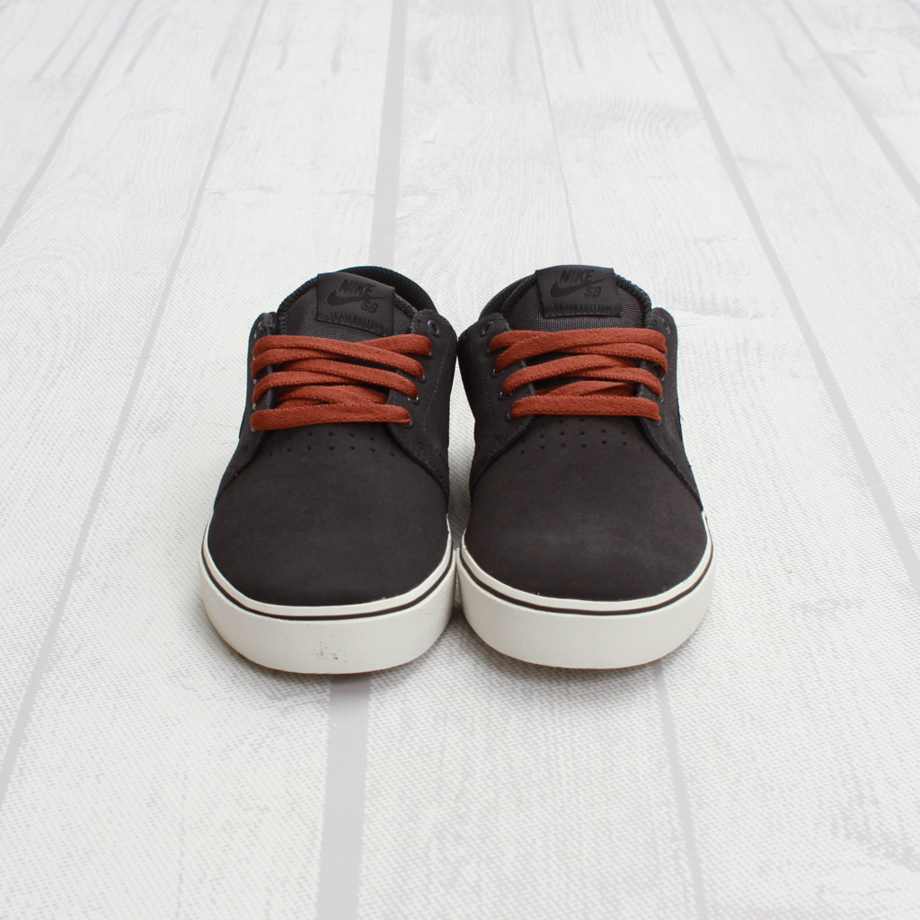 Nike Sb Team Edition Anthracite Field Brown 3