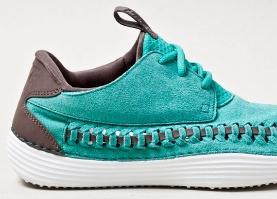 Nike Solarsoft Moccasin “Atomic Teal”