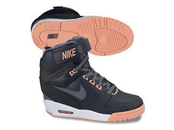 Nike Wmns Air Revolution Sky Hi Summer 2013 2