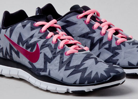 Nike Wmns Free Tr Fit 3 Kaboom