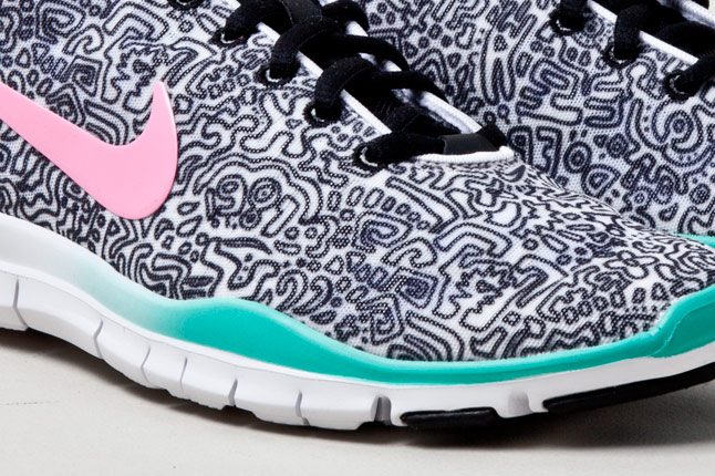 Nike Wmns Free Tr Fit 3 Squiggles 4