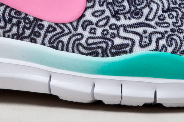 Nike Wmns Free Tr Fit 3 Squiggles 5