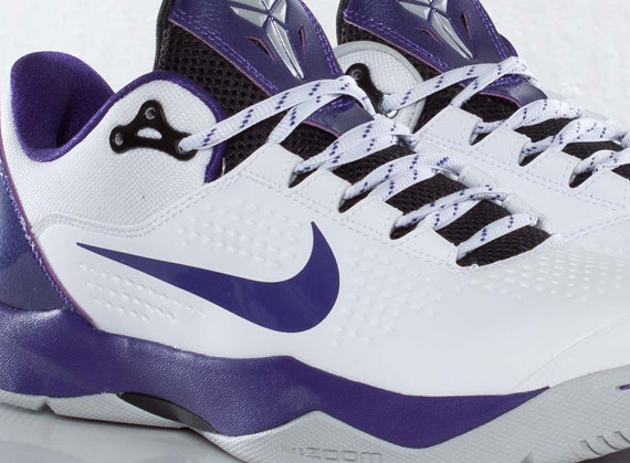 Nike Zoom Kobe Venomenon Available