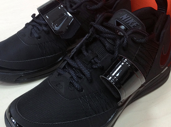 Nike Zoom Revis "Blackout"