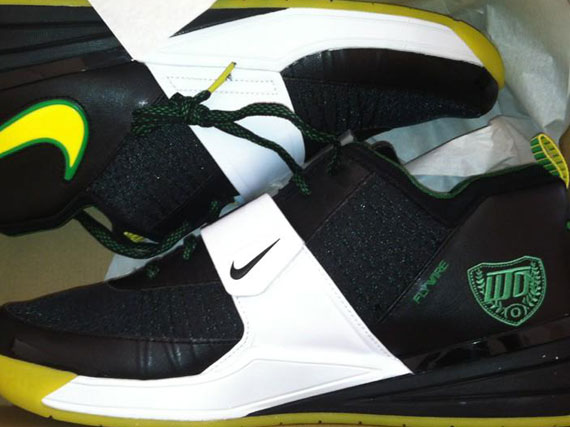 Nike Zoom Revis “Oregon Ducks” - Black Alternate