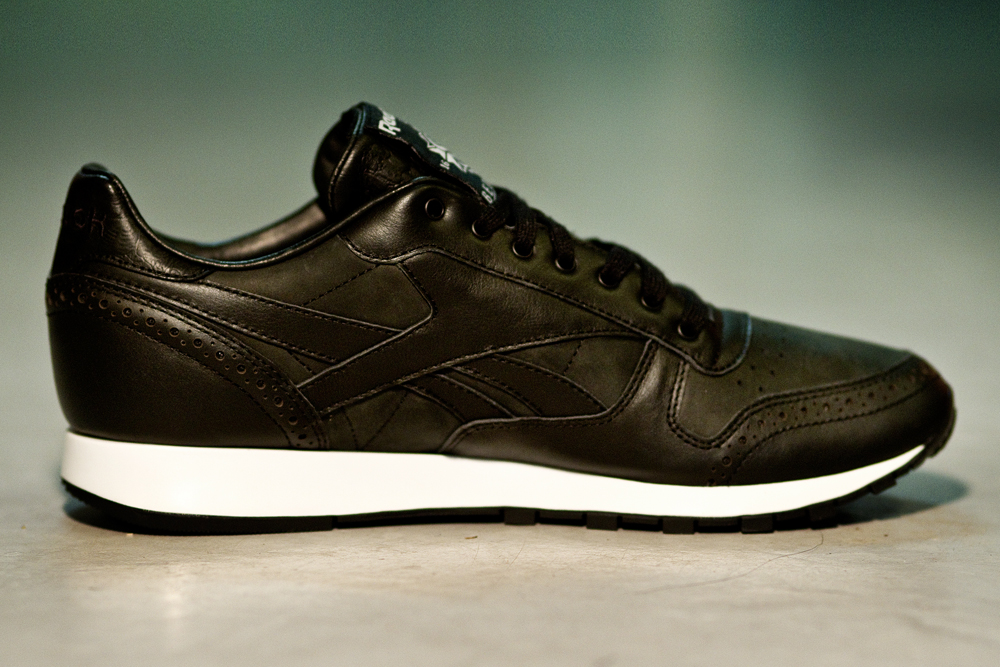 Salong Betong Reebok Classic Leather 2