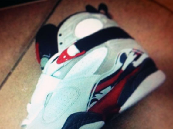 Air Jordan VIII “Bugs” 2013 Retro