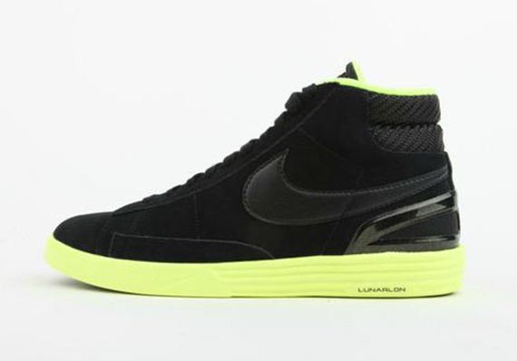 Nike Lunar Blazer Black Volt 4