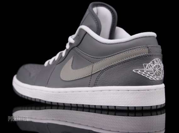 Air Jordan 1 Low Cool Grey 04