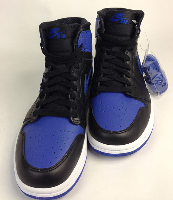 Air Jordan 1 Royal Available Early 1