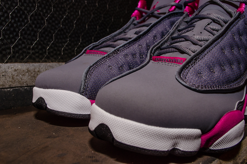 Air Jordan 13 Gs Cool Grey Fusion Pink White 03