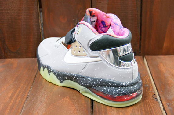 Area 72 Nike Air Force Max 05