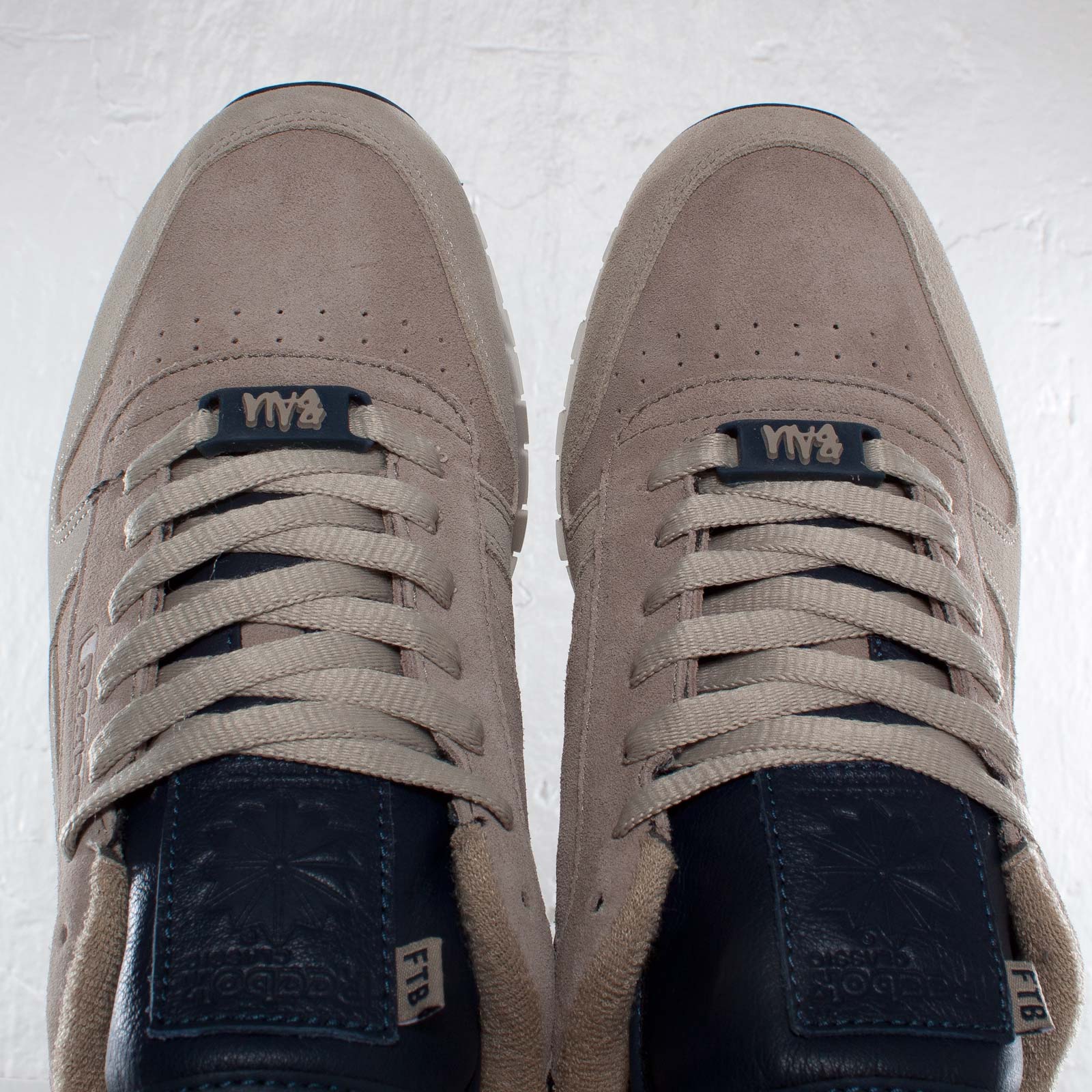 Bau X Reebok Classic Leather Lux 03