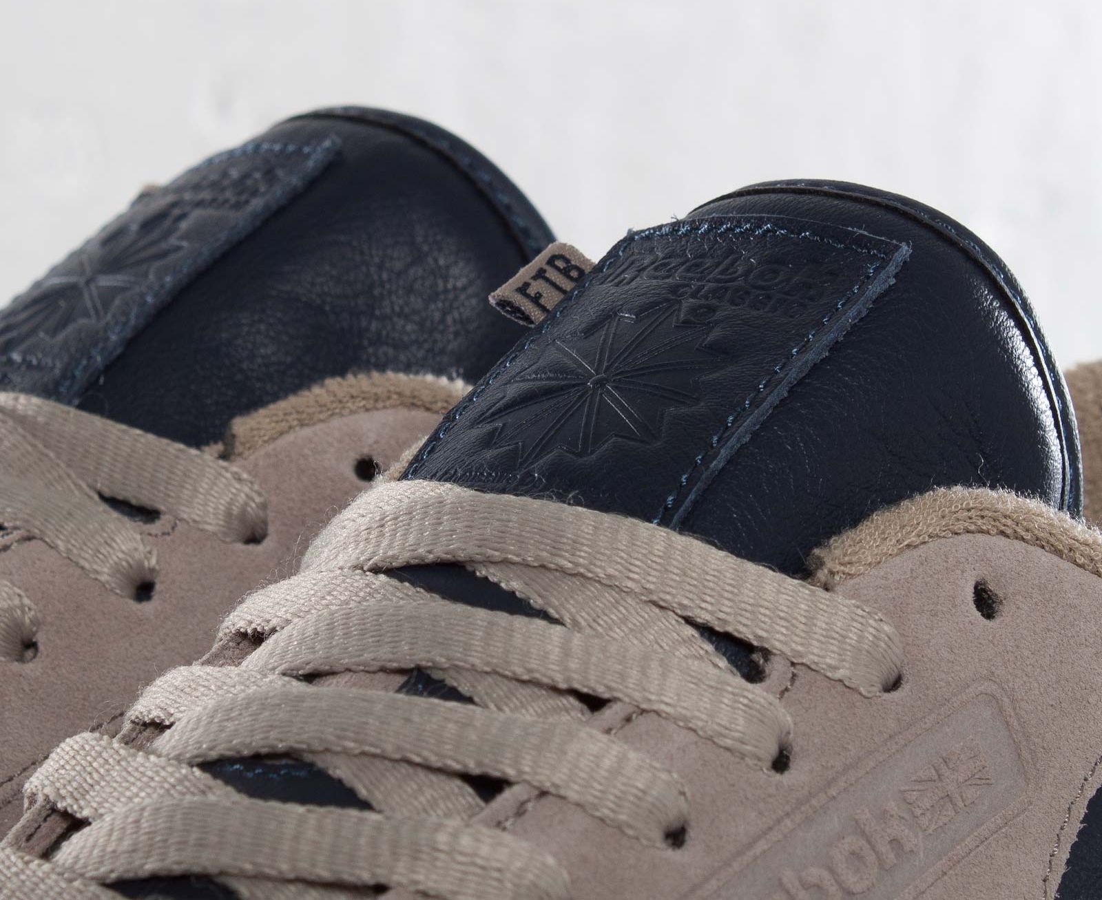 Bau X Reebok Classic Leather Lux 09