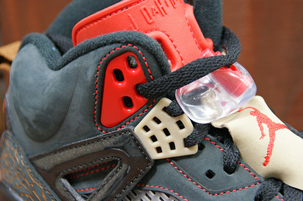 Jordan Spizike Black Challenge Red Release Date 005