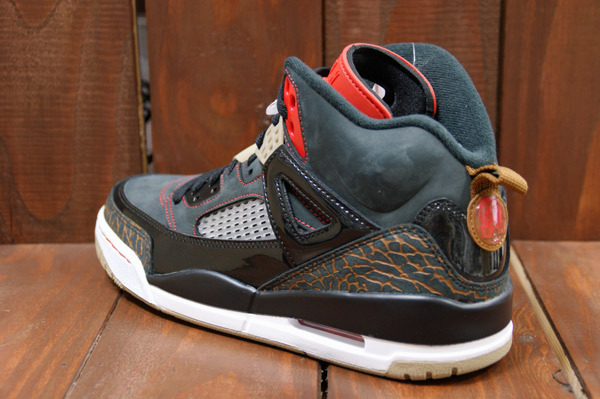 Jordan Spizike Black Challenge Red Release Date 008