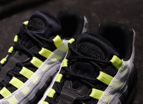 Mita Sneakers Nike Air Max 95 Prototype 3