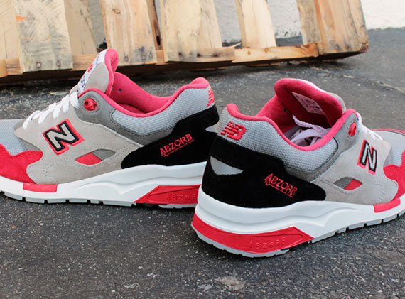 New Balance 1600 Elite Edition 01