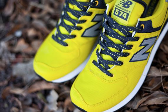 New Balance 574 Windbreaker Pack Yellow 01