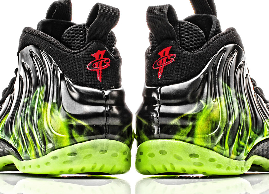 Nike Air Foamposite One "ParaNorman" - Red Logos Sample