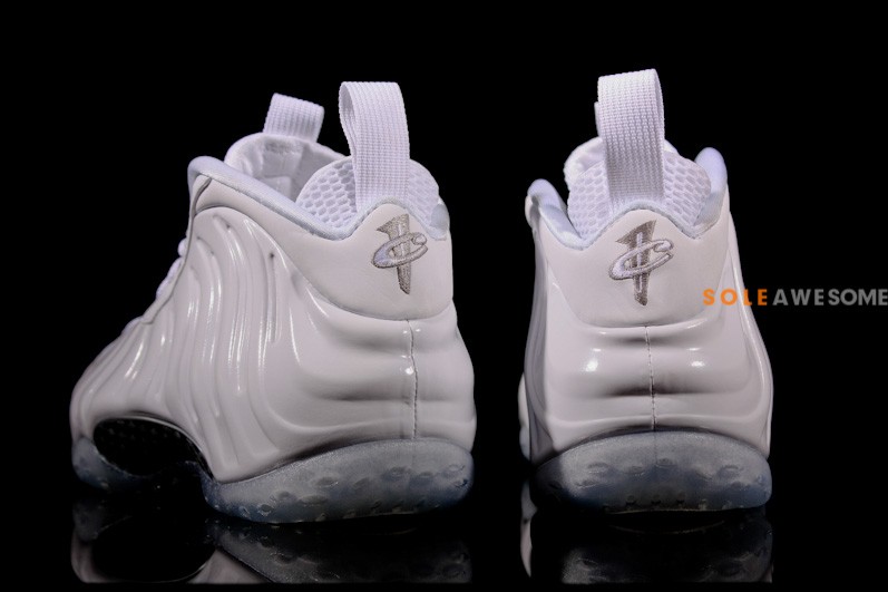 Nike Air Foamposite One White Summit White 01