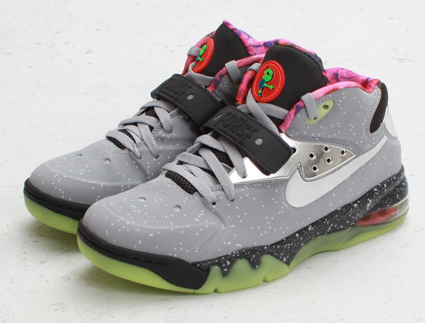 Nike Air Force Max 2013 Area 72 Arriving At Retailers 03