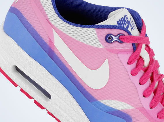 Nike Air Max 1 Hyperfuse Sail Pink Force Hyper Blue 1