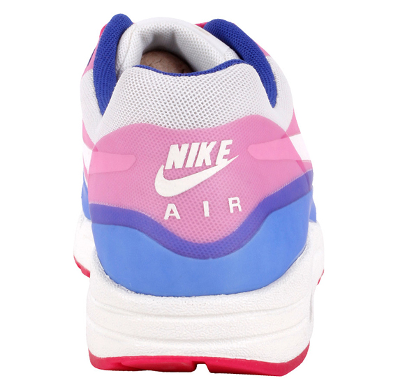 Nike Air Max 1 Hyperfuse Sail Pink Force Hyper Blue 3