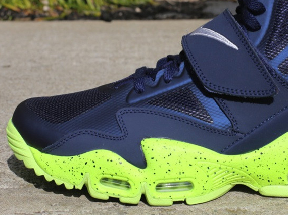 Nike Air Max Express Midnight Navy Volt