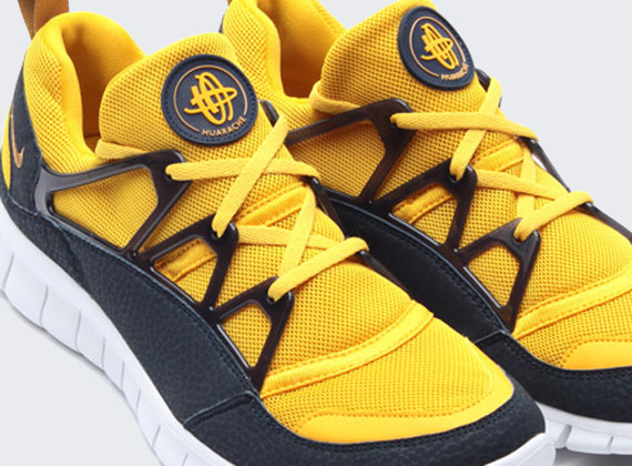 Nike Free Huarache Light - Vivid Sulfur - Flat Gold