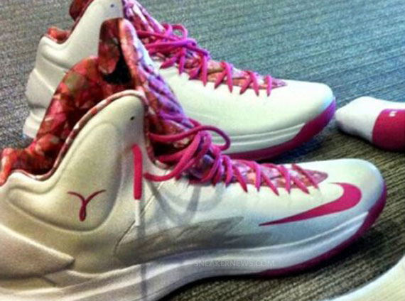 Nike KD V "Aunt Pearl"