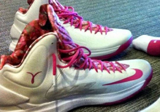 Nike KD V “Aunt Pearl”