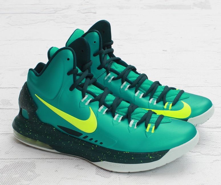 Nike Kd V Hulk Arriving In Stores 01