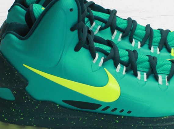 Nike KD V "Hulk" - Arriving at Retailers