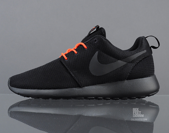 Nike Roshe Run Black Total Crimson 02