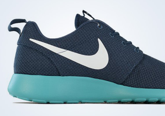 Nike Roshe Run Squadron Blue Fiberglass Sport Turquoise