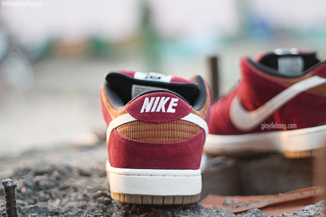 Nike Sb Dunk Low Burgundy Brown White 10