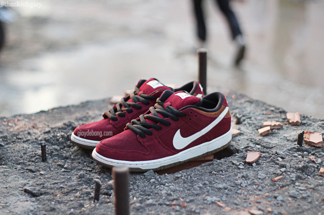 Nike Sb Dunk Low Burgundy Brown White 15