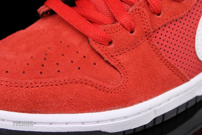 Nike Sb Dunk Mid Pro Hyper Red 4
