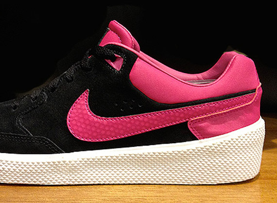 Nike Street Gato AC – Black – Pink