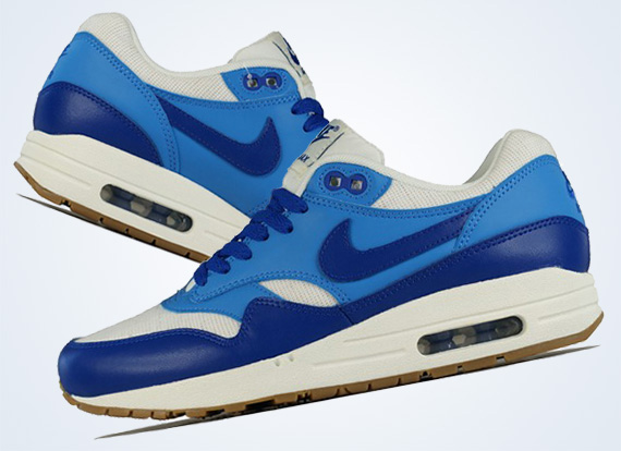 Nike Wmns Air Max 1 Blue White Gum Hyper