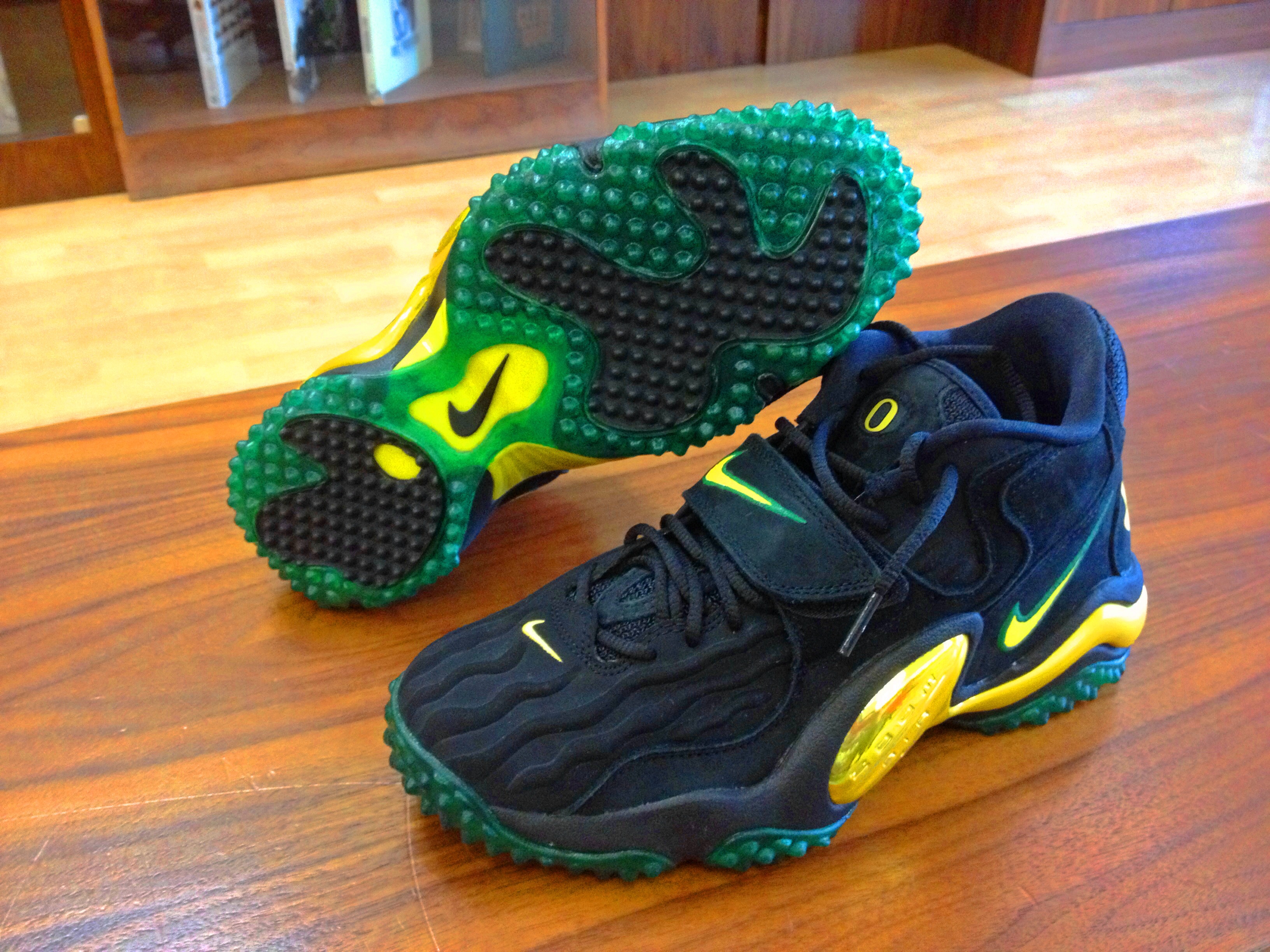 Nike Zoom Turf Jet 97 Oregon Ducks Customs 02