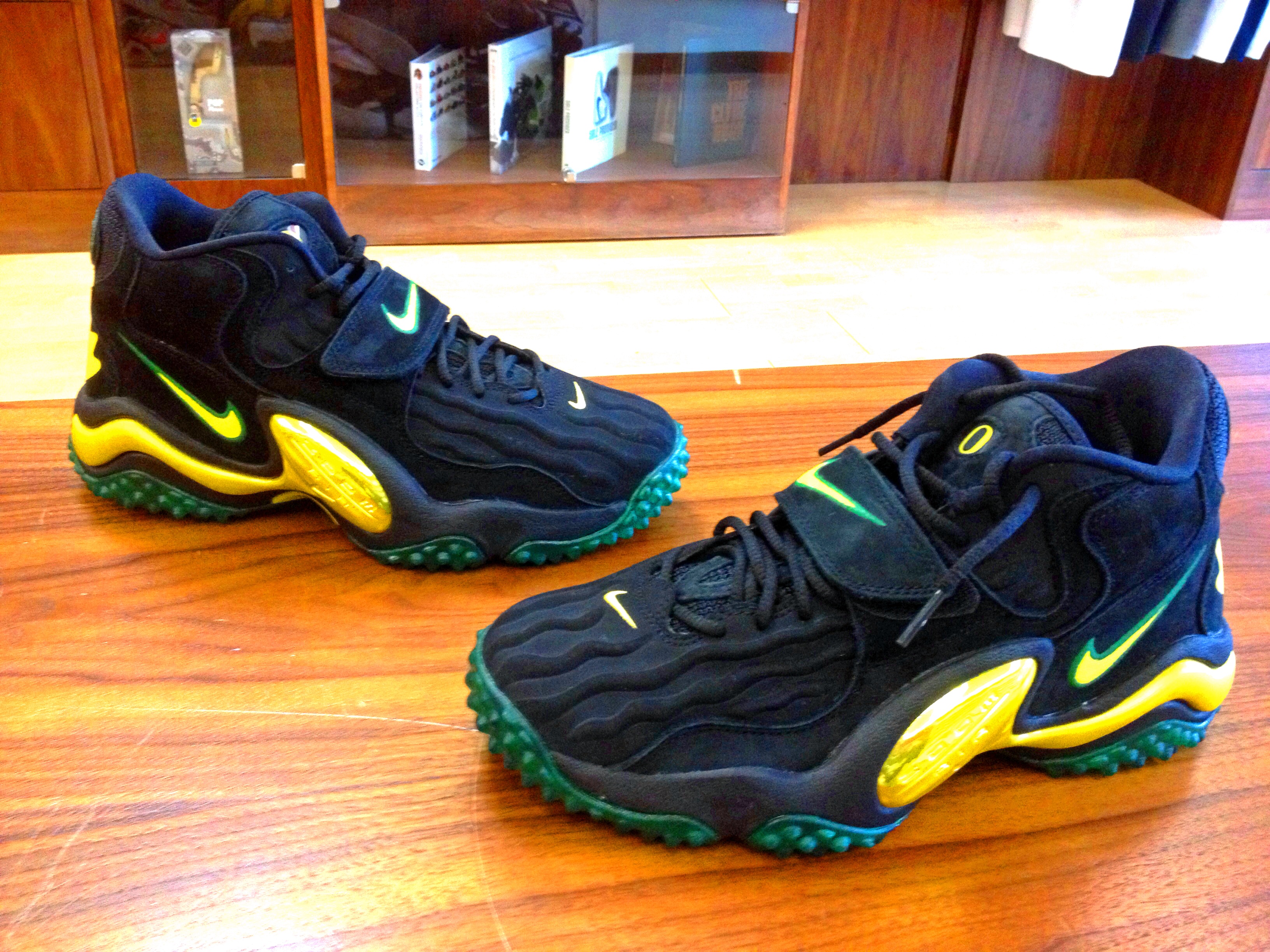 Nike Zoom Turf Jet 97 Oregon Ducks Customs 03