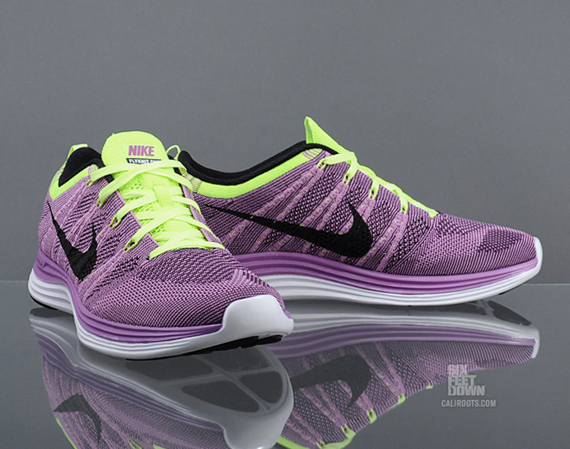 Purple Volt Nike Flyknit One 01