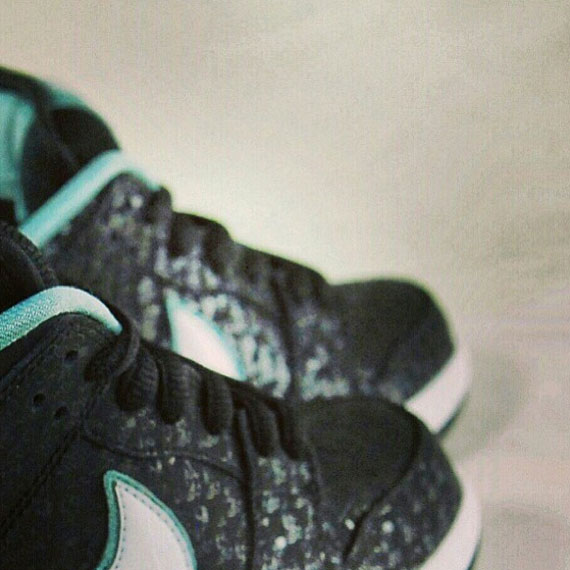 Spot X Nike Sb Dunk Low Teaser 3 2