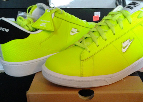 Supreme x Nike SB Tennis Classic – Latest Colorways